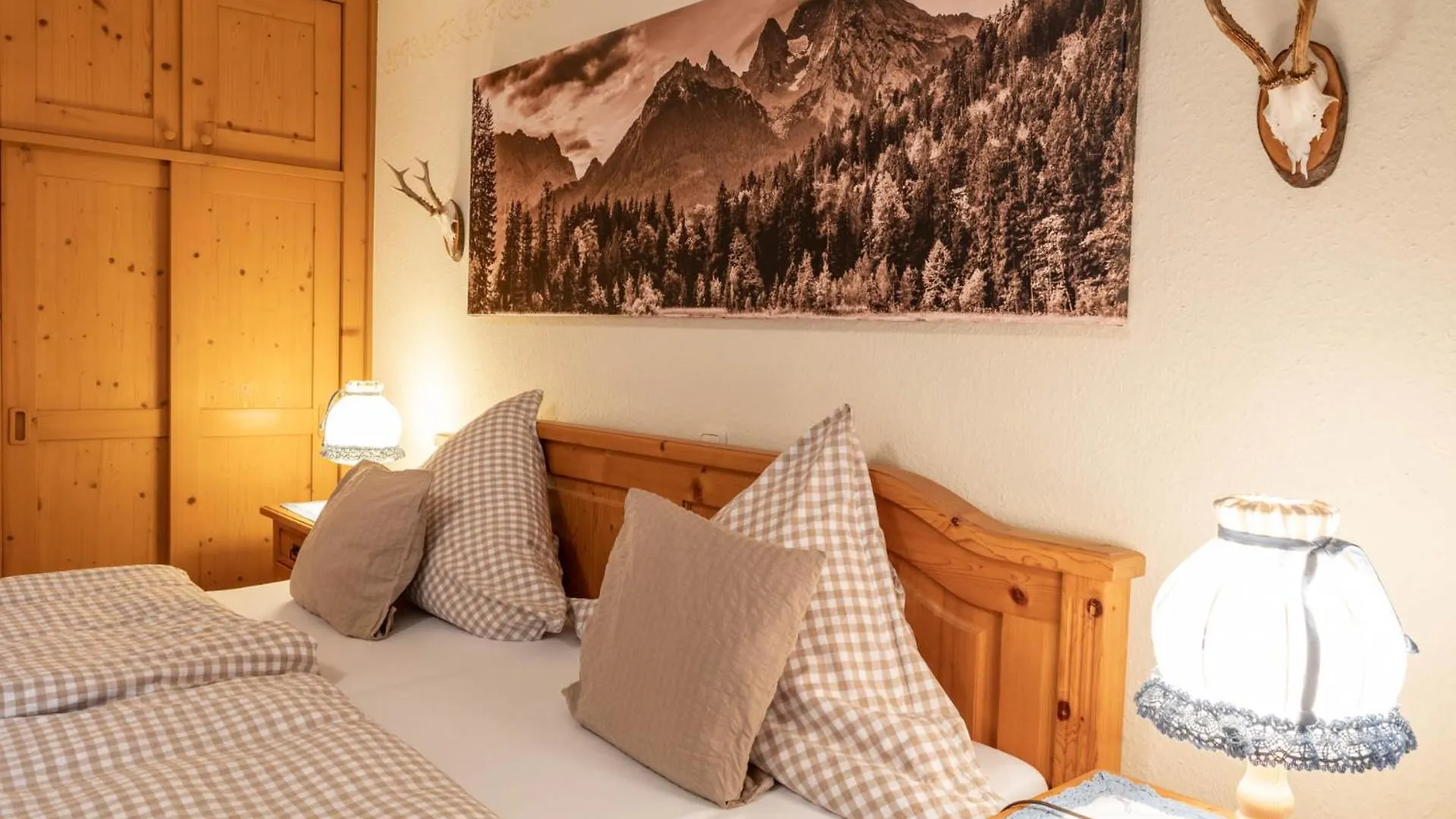 Haus Hirschpoint Ferienwohnungen Ramsau bei Berchtesgaden 0*,  Germany